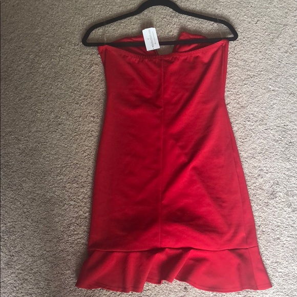 Mini red dress - Picture 4 of 4